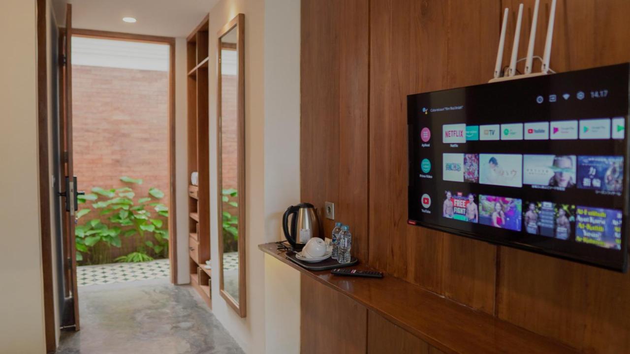 Smedi Coliving Hotel Джокякарта Екстериор снимка